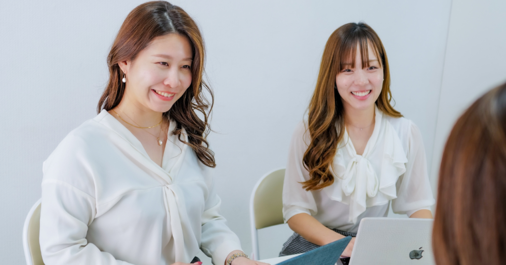 事務代行の費用がわからず外注を迷っている、というお悩みに寄り添い、福岡・九州での事務代行の料金体系や相場、費用に影響するポイントをわかりやすく解説します。